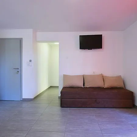 Fucane 1964 Apartament *