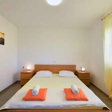 Fucane 1964 Apartament